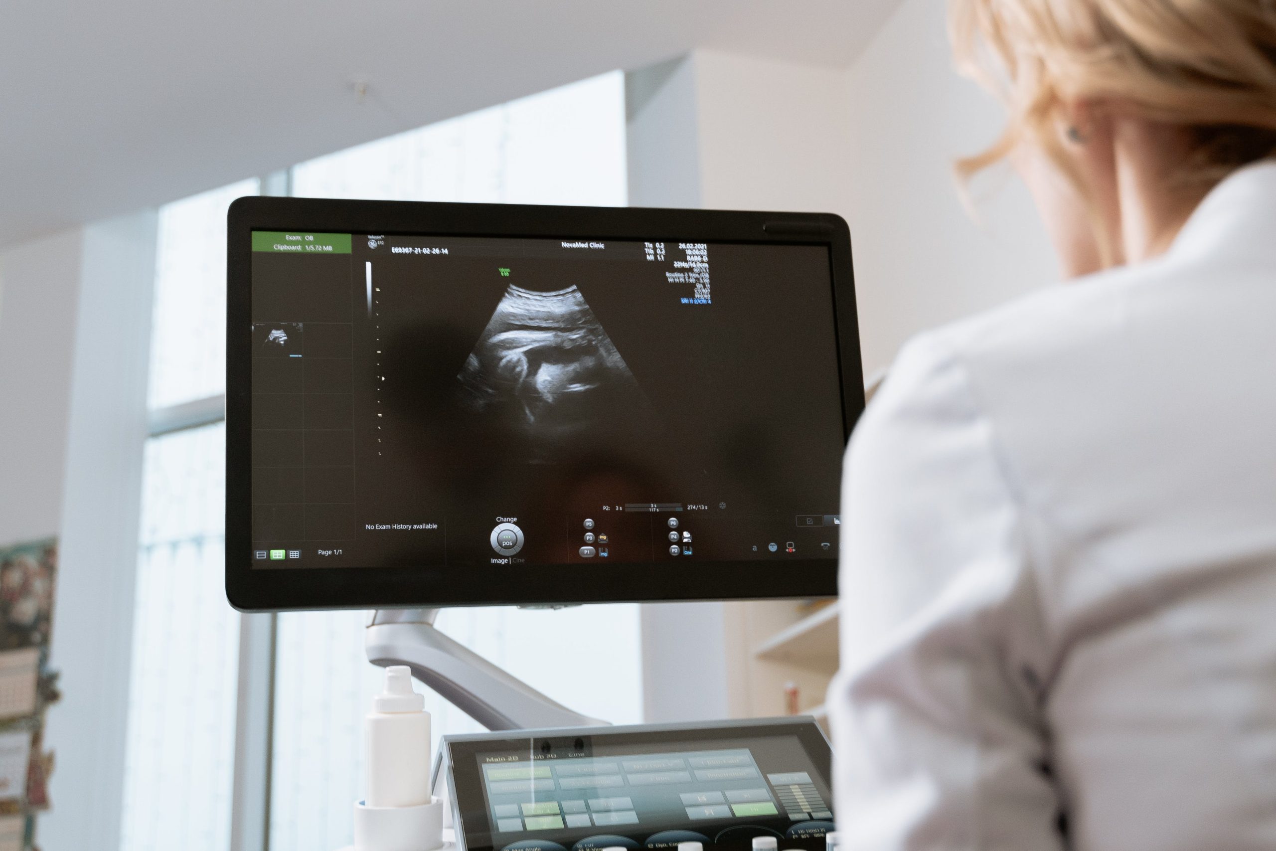 Obstetrics and Gynaecology specialty doctor reviews maternity scan